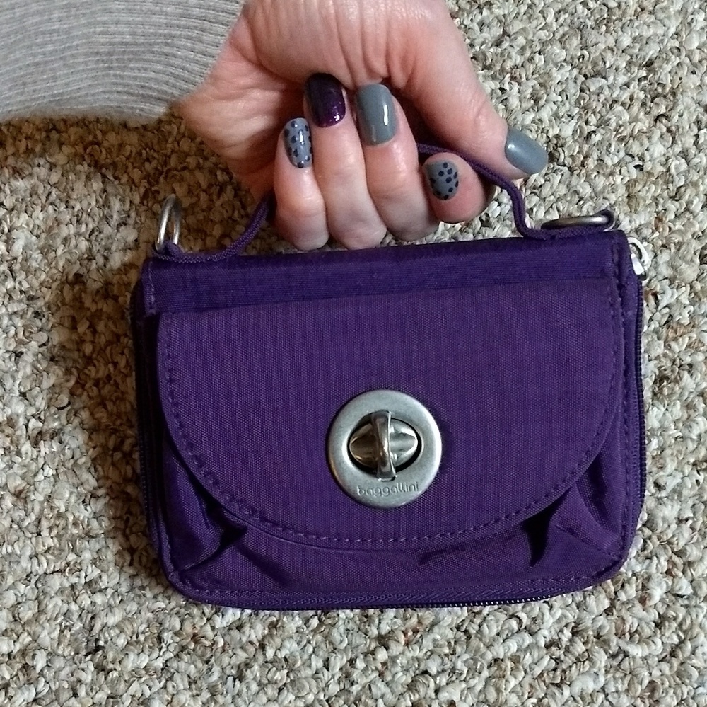Baggallini brisbane wallet crossbody, purple